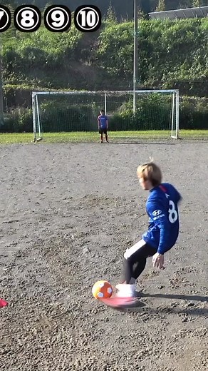 魔球！誰でも超カーブキックができるサッカーボール