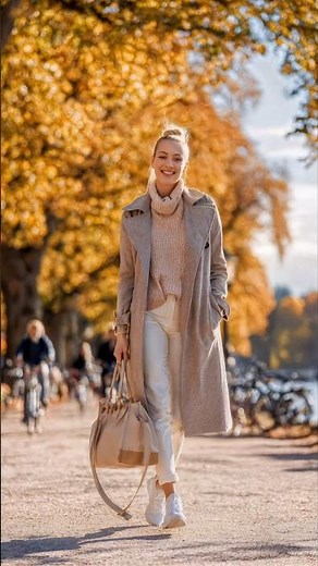 Casual & Chic Autumn Outfits in Taupe & Blush Pink