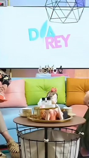 5.5K views · 23 reactions | TINGGAL KITA JALAN_CHEK-IN TERUS DAPAT UANG 殺 #fyp #viral #reels | Cerita terkini 2 | Facebook