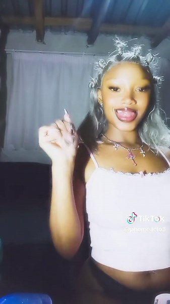 Phome Lelo (@phome.lelo3)’s videos with original sound - LYRICSLOUNGE🎵