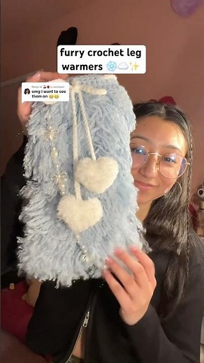 trying on furry crochet leg warmers ❄️☁️ #crochet #legwarmers