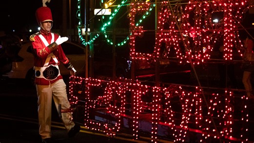 What to know about East Peoria Parade of Lights: What's new for 2025, start time and more