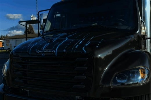 Take a closer look at the #eM2, inspired by the #1 best-selling medium-duty truck. Always pushing electric innovation forward. Visit https://bit.ly/3IIA9cc to learn more. | Freightliner Trucks