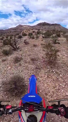 Class F Rider vs Rocks on the Beta 300RR Race Edition in the Mojave Desert 😂🏜️ #nothardenduro