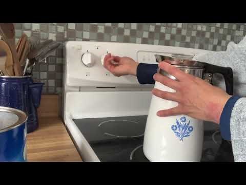 Using a Corning ware coffee pot #coffee #coffeelovers #corningware