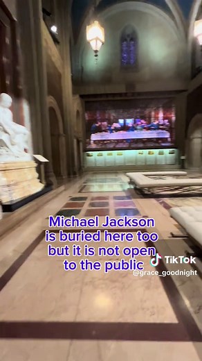 Where Is Elizabeth Taylor Buried? Great Mausoleum Visit