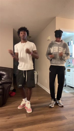 Leave Em Alone Dance Trends on TikTok