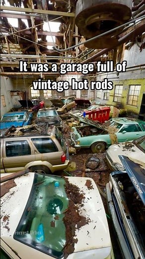 Abandoned Vintage Car Garage