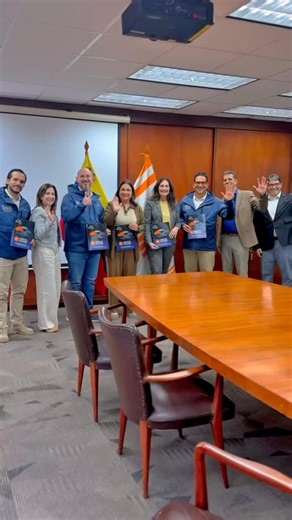 Escuela de Gastronomía Mariano Moreno on Instagram: "Cuando los sueños se trabajan en equipo, se vuelven indetenibles… 🚀 El ISMM y la UNIMET unimos fuerzas para abrir la segunda sede de nuestra escuela de gastronomía en Venezuela, ahora dentro del campus universitario, con un pensum compartido que potenciará aún más la formación de nuestros estudiantes. Más oportunidades, más talento y más futuro, porque juntos reimaginamos la gastronomía. Esto es solo el comienzo. Síguenos en @ismm_metropolita