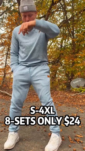 Effortless style meets everyday comfort — this Men’s 2-Piece Jacquard Sweatsuit Set features a soft crewneck sweatshirt and matching joggers for a clean, modern look you can wear anywhere | mexare Jonathan Lagan 8260