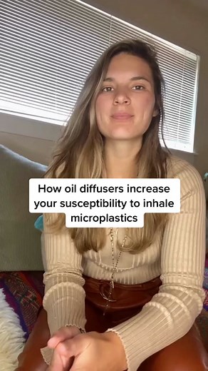 Is your oil diffuser safe to use? What is the right oils diffuser to use for your home? These are new research studies that just came out in the last few years. Here is the article for more information - https://dynomight.net/humidifiers/ ✨To copy & paste the link, save this reel and login to your Instagram account on your computer and go to your saved reels. And we know that plastic anything isn’t the answer as there are health concerns associated with long-term plastic use. However, there are 