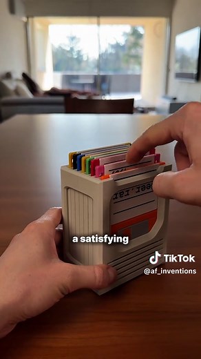 3D Printed Floppy Disk Coaster Holder | Retro 8-Bit Style