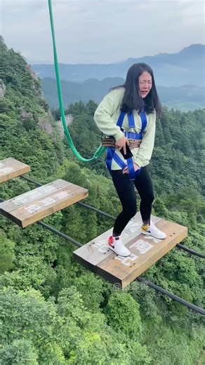 I Thought the Rope Would Break:Asmr Bungee Jumping