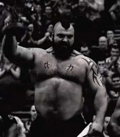 Eddie Hall vs Thor: Strongman Showdown