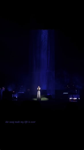 DONT FKN TALK TO ME RN 😭💔💔 #notforradio #themarias #concert