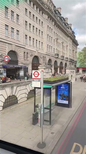 London’s Bus Lane 🚌