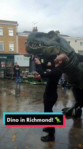 Dinosaur World Live at Richmond: Baby T-Rex Puppet Fun