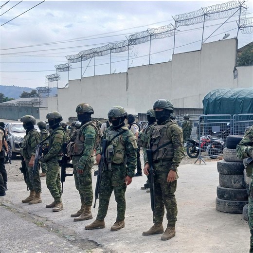 17 killed in Ecuador prison riot days after deadly jailbreak