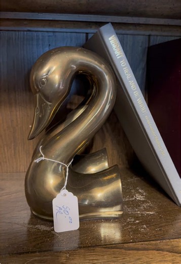 Your girl needed a day to herself so come with me to Goodwill and an Estate Sale. 🧺✨ #comethriftwithme #thrifting #thriftfinds #thrift #estatesale