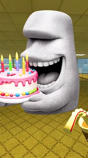 MOAI GAVE ME A CAKE IN BIG CITY GMod
