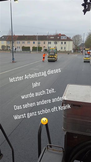 Asphalt Paving Techniques with Bomag and Volvo Equipment