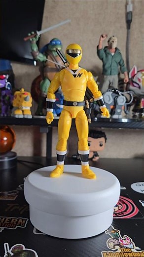 Power Rangers Lightning Collection Mighty Morphin Yellow Alien Ranger Figure by Hasbro