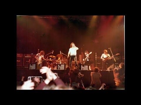 AC/DC — Live At The Apollo Theatre (1978) [Revised Edition]