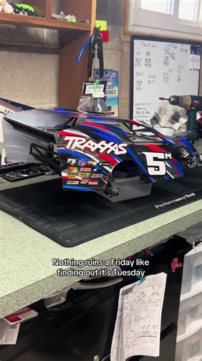 Racing the Modified Traxxas: Sprint Car Fun