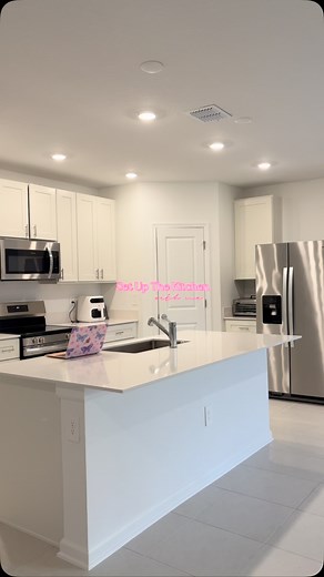 2.5K reactions · 89 shares | kitchen finally set up, meals about to hit different 凉 stools next 來 #kitchen #pinkkitchen #pinkkitchenstuff #kitchendecor #kitchensetup #kitchenorganization #kitchenorganizer #potorganizer #homedecor #pinkhomedecor | Qveen Neesie | Facebook