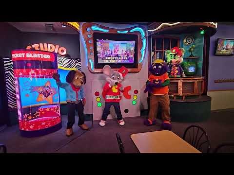 Chuck E's Yuletide Slide Live Show (ft: Munch & Jasper) // Princeton, NJ