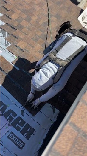 This is how roofers fit shingles around a wall the right way! 🏡 #roofing #construction