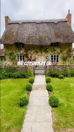 “The Cotswolds: England’s Most Beautiful Villages 😍🇬🇧”