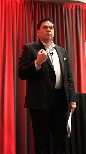 Glover U Coach James Hern sharing the Feedback Formula on how to deliver the truth in a way that leads and inspires! 🔥 #gloveru #leadup #gloverucoaching #realestatecoach #realestatecoaching #realestate #gloverucoach | Glover U