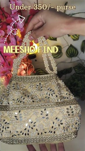 Very pretty purse comment kro links k liye #diy #dailywearaccessories #meesho #meeshohaul #viralvide