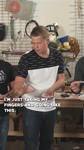 2.7K views | How to do an AMAZING card flourish #cards #magician #tutorial #howto #magic Rick Smith Jr. | The Modern Rogue | Facebook