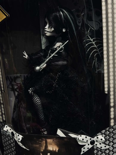 she’s available now in mercari @electrifiedoll !!! thank you for your support