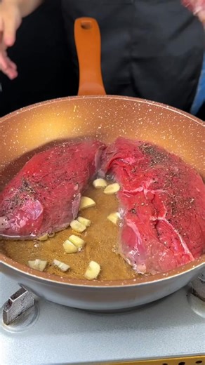 13K views · 108 reactions | The best recipe for fried meat with sauce you will ever see. It's easy and delicious! #meat #fried #deliciousfood #recommended . . #recipes #food #foodie #cooking #recipe #healthyfood #easyrecipes #tasty #kitchen #streetfood #facebookreels #mukbang #fyp #reelsfb #reelsviral | Fast Recipes | Facebook