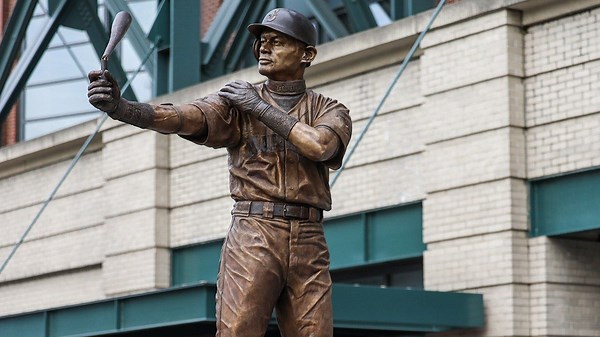 MLB Giveaways Are OUT OF CONTROL: Ohtani, Ichiro Statue & Bobby V Disguise | The Ricky Cobb Show