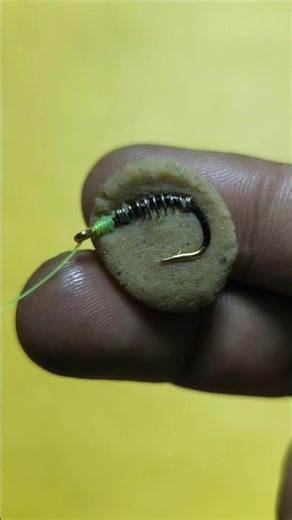 How to install fishing bait that doesn't come off easily #shorts #fishing #tutorial