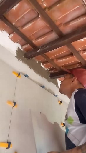 Applying Cement or Plaster to Walls: A Step-by-Step Guide