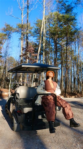 Rachel James on Instagram: "checked in. tuned out. 🌄 📍@boltfarmtreehouse | use code RACHEL for comped access to the Wellness Haven during your visit 🫶🏽🧘🏽‍♀️"