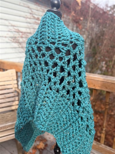 Rectangle Wrap Hand-crocheted Shawl- Super Bulky Yarn Peacock Tweed - Etsy
