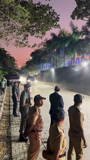 Voompla on Instagram: "ambani family! mukesh ambani, his son akash ambani and wifey shloka mehta arrive at an annual function of a school in bkc"