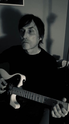 It's Bill givin' us a lil solo performance of his lead single off of Locust Land, 'When I Was Here' Have you heard the single yet? Link in bio to listen and pre-order! Locust Land is out May 24th | Drag City Records