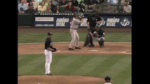 9.2K views · 93 reactions | Un día como hoy en el 2005, Rafael Palmeiro conectó su hit 3,000 en las Grandes Ligas. ⚾️ | All Sport News | Facebook