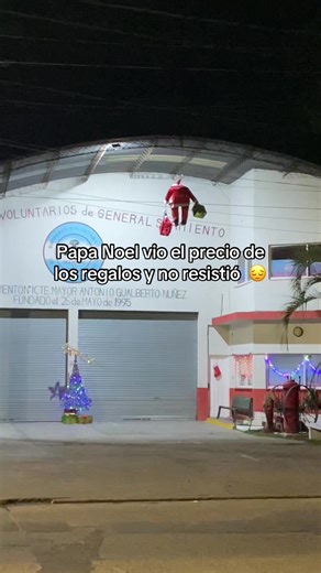Papa Noel se sorprende por el precio de los regalos