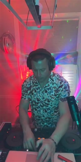 Live DJ Highlights: The Best Moments from the Mix