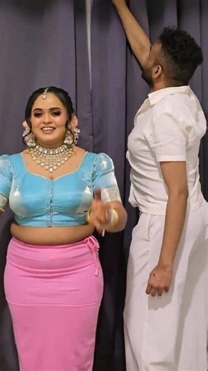 Hariharan Arasu on Instagram: "Our super cute and adorable wedding bride Ramya 😂 You all can see all the cute things she was doing during the draping session 😂😂😂 I honestly love all these adorable brides 🩷"