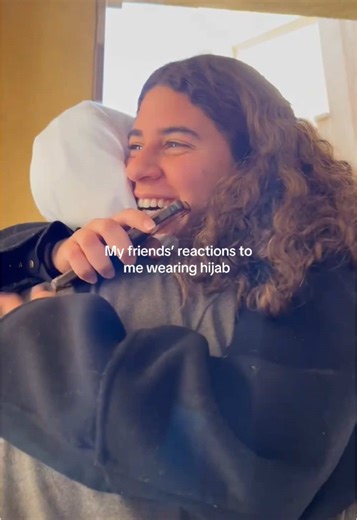 Lily (@lilyfaroukk) - Understanding Emotional Reactions and Surprises