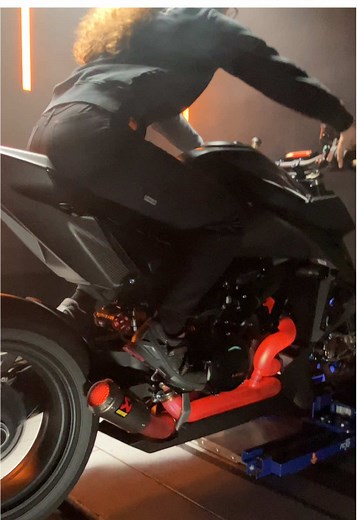 KTM 1390 SUPER DUKE RR TRACK Test Bench | Pure Fire!